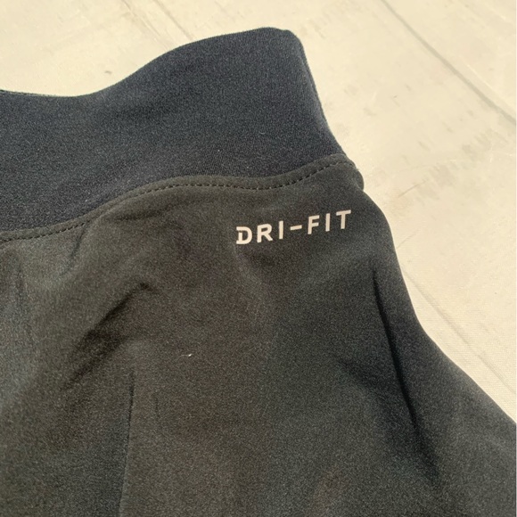 Nike Dri-Fit pull on skort. Size S. - Picture 7 of 9